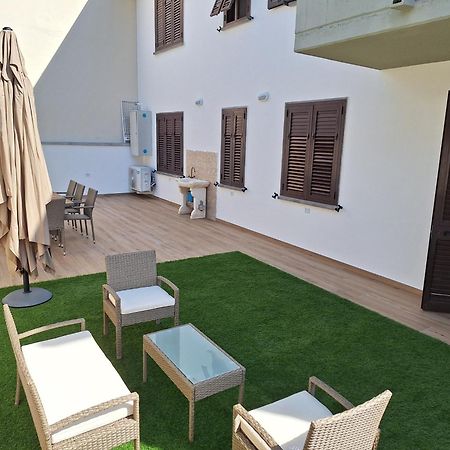 Dd House Family Holiday Apartment Cecina  Exteriér fotografie