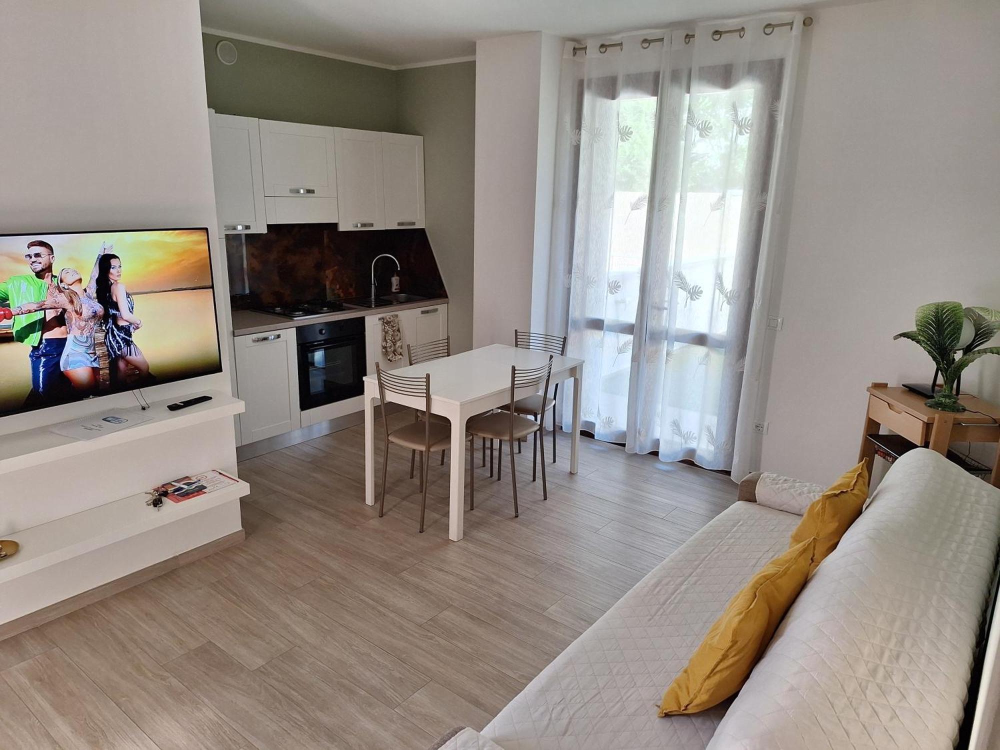 Dd House Family Holiday Apartment Cecina  Exteriér fotografie
